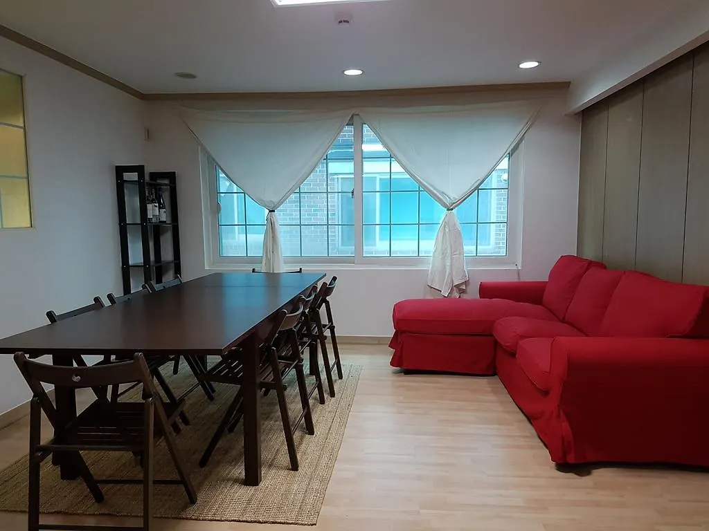 Seoul Forest Guesthouse Hostel